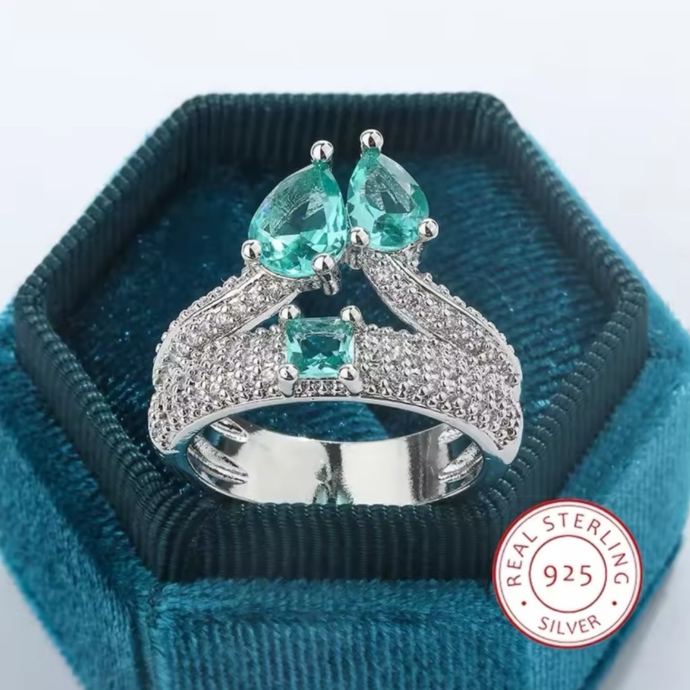 Sterling Silver Emerald Green Ring